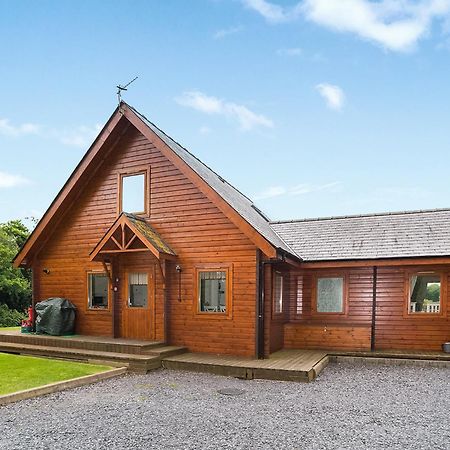 Anglesey Lakeside Lodges Menai Bridge Exterior photo