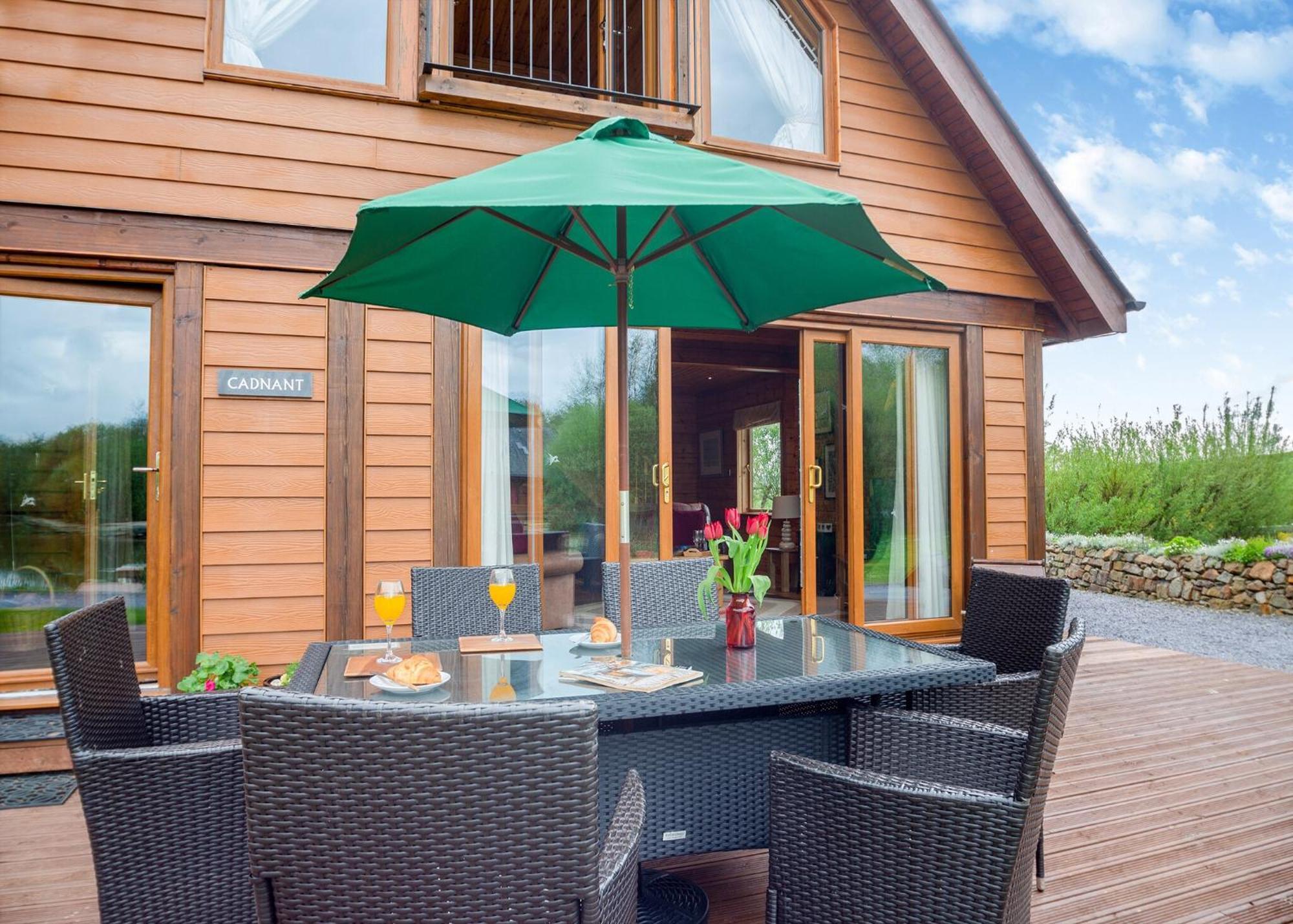 Anglesey Lakeside Lodges Menai Bridge Room photo
