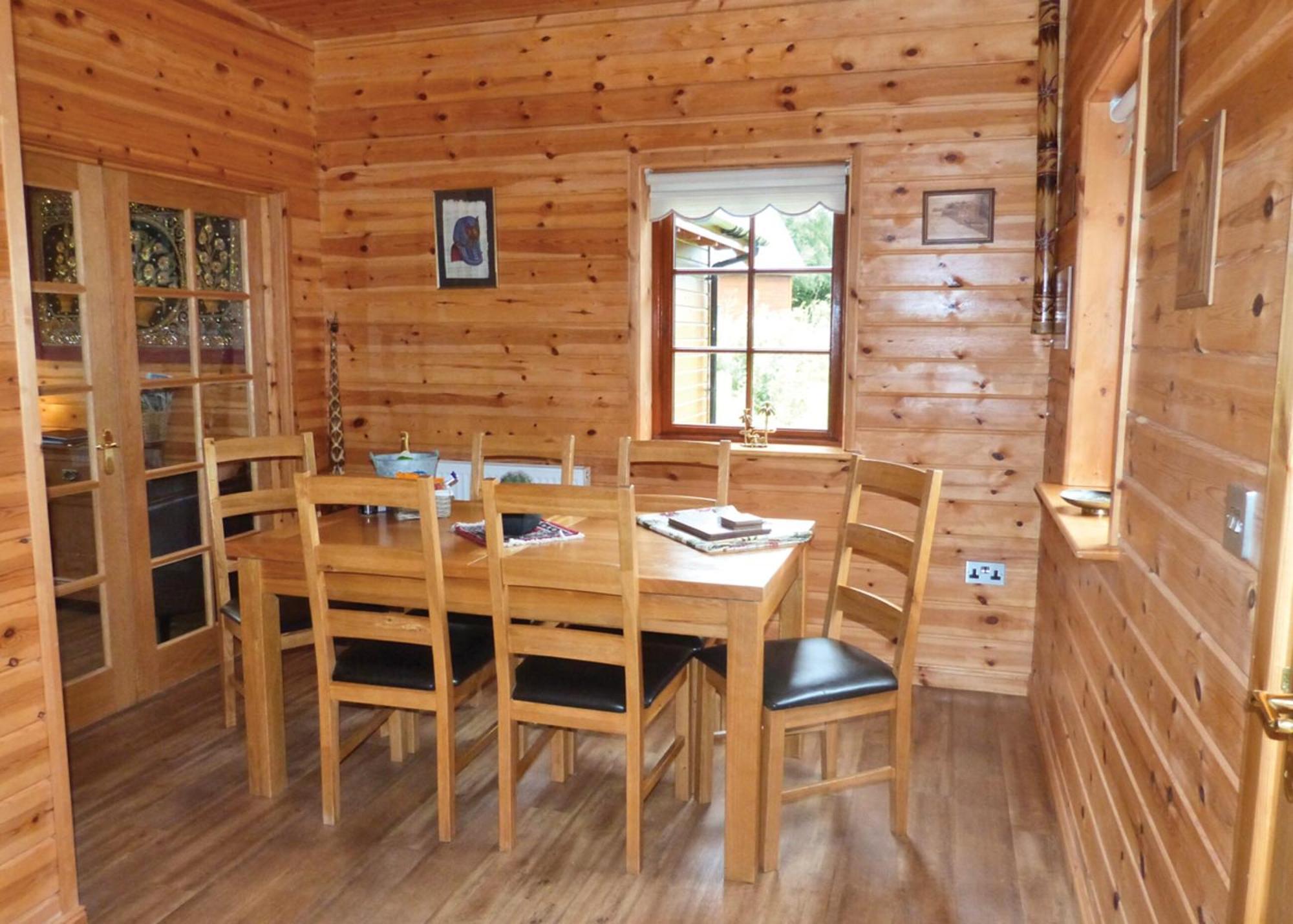 Anglesey Lakeside Lodges Menai Bridge Room photo