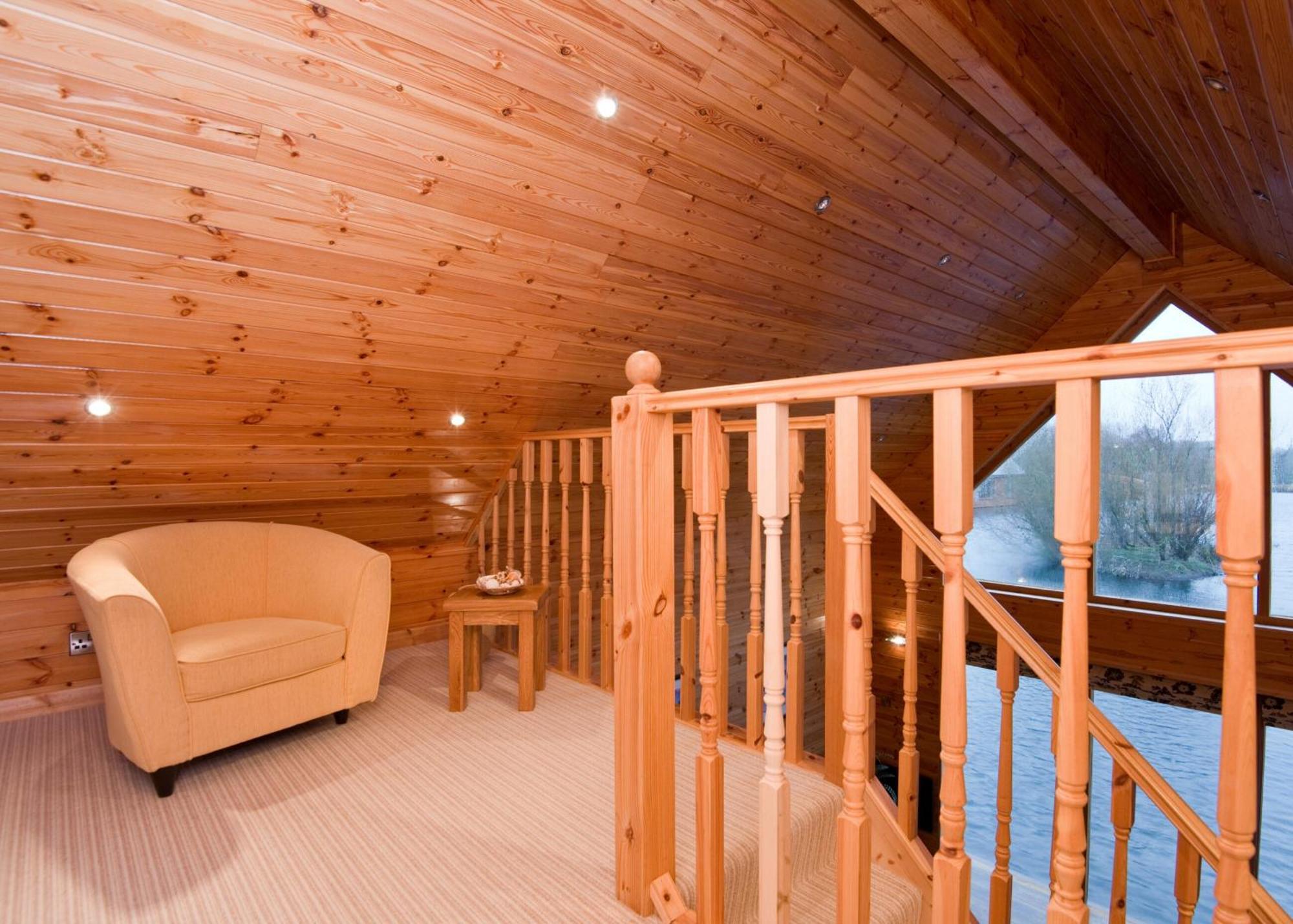 Anglesey Lakeside Lodges Menai Bridge Room photo